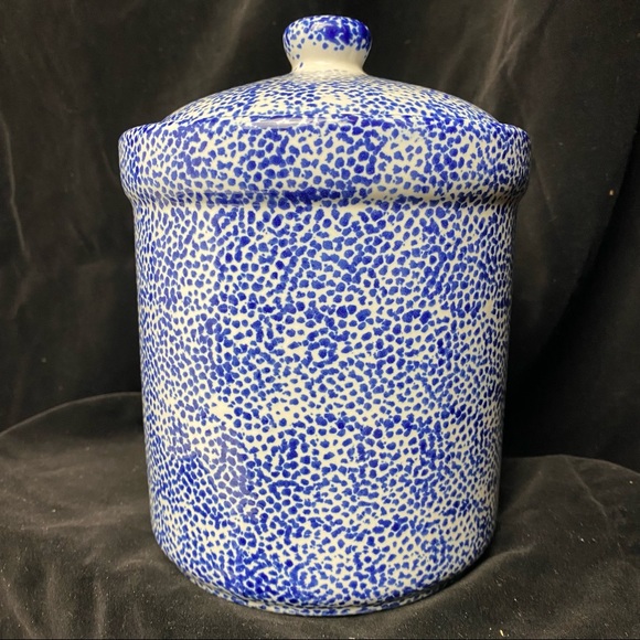 Vintage Heart Sponge Painted Blue & Red Ceramic/Stoneware Canister with Lid - Picture 13 of 16